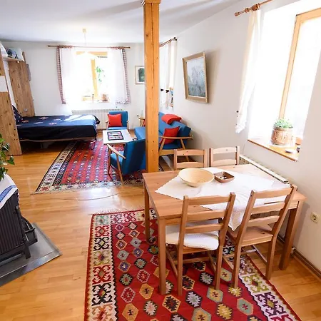 Zec Apartment